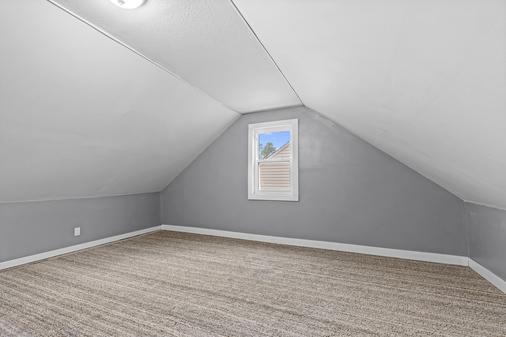 2911 18th Avenue Property Photo 11