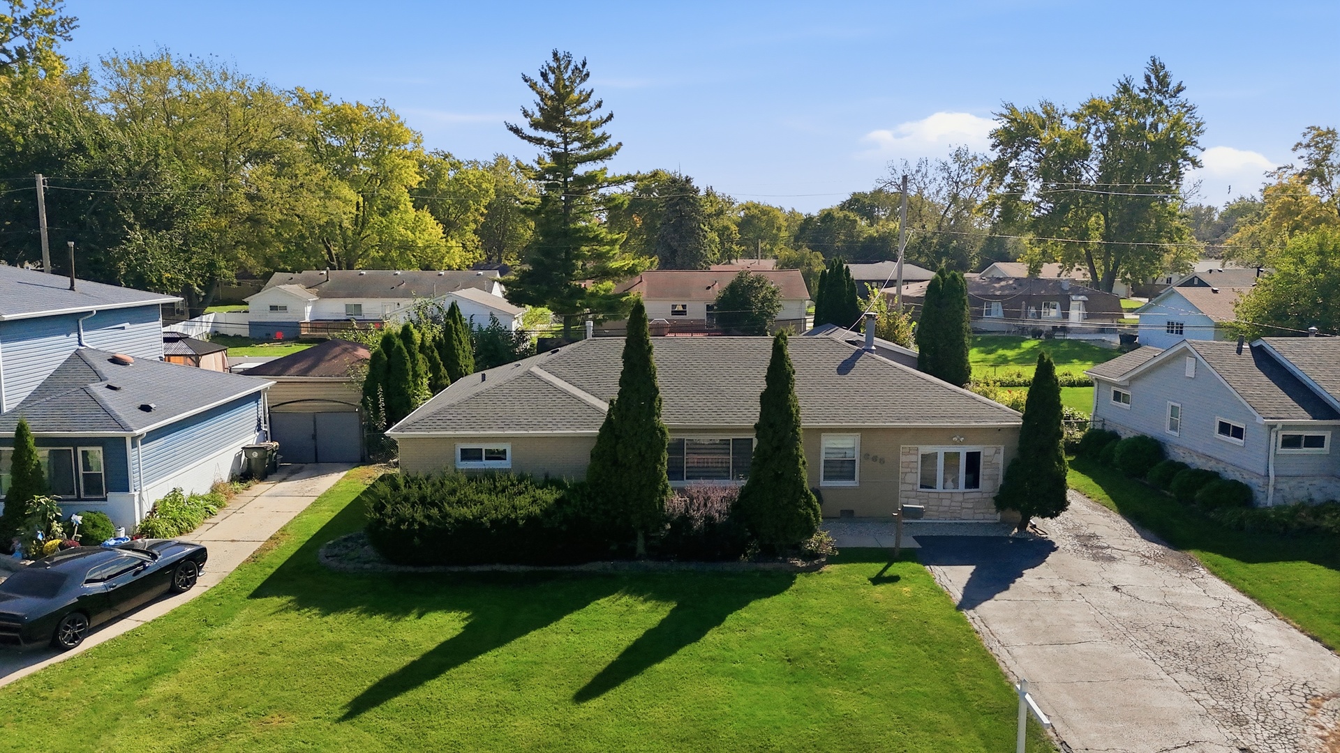 665 Illinois Boulevard Property Photo 1