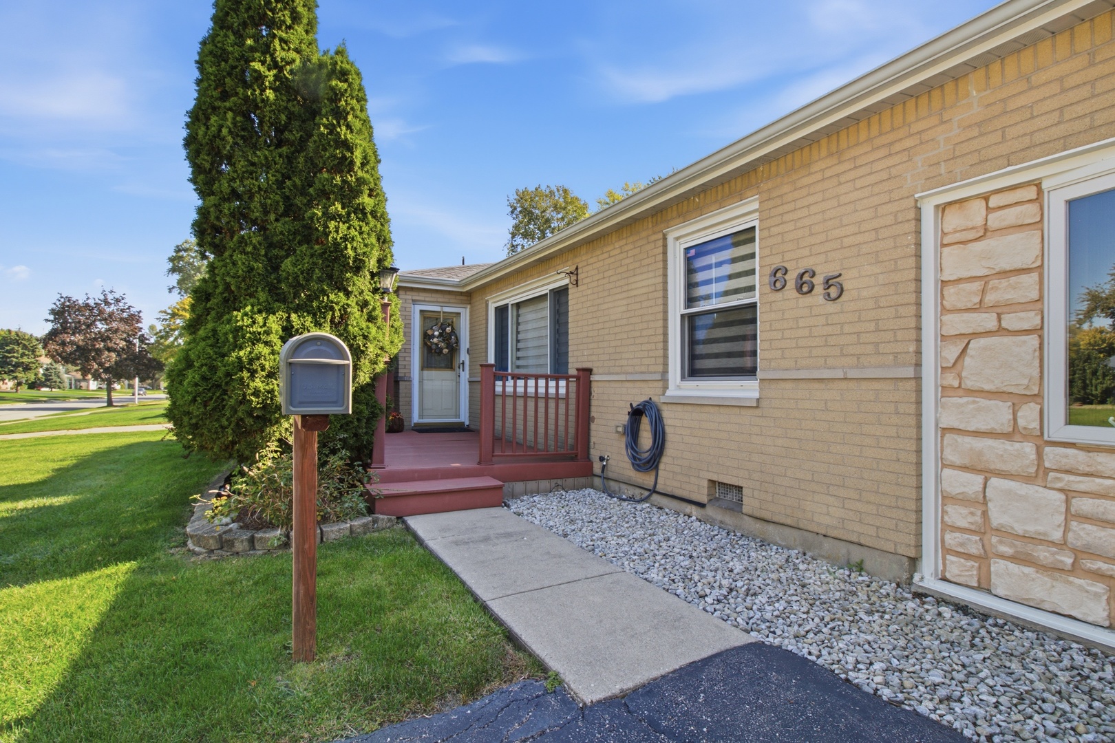 665 Illinois Boulevard Property Photo 4
