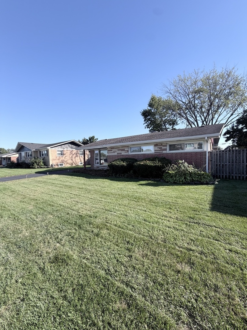 6635 W 87th Street Property Photo 1