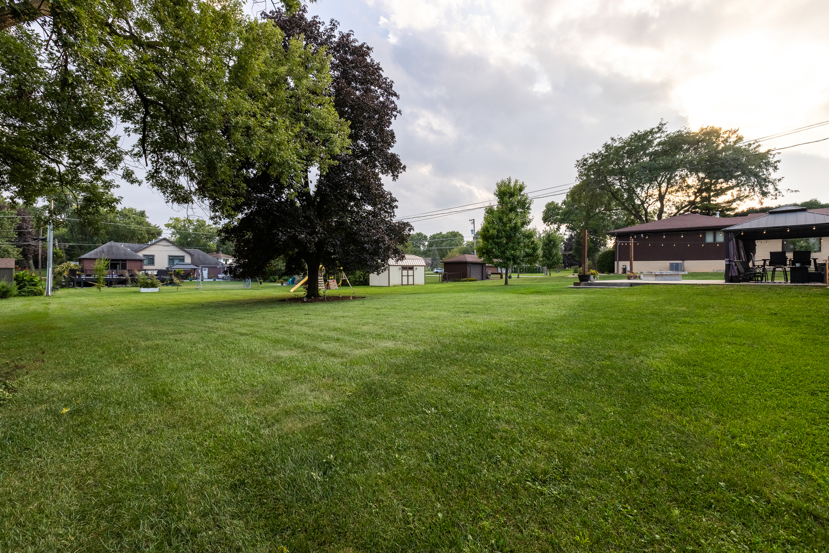 6121 James Street Property Photo 21