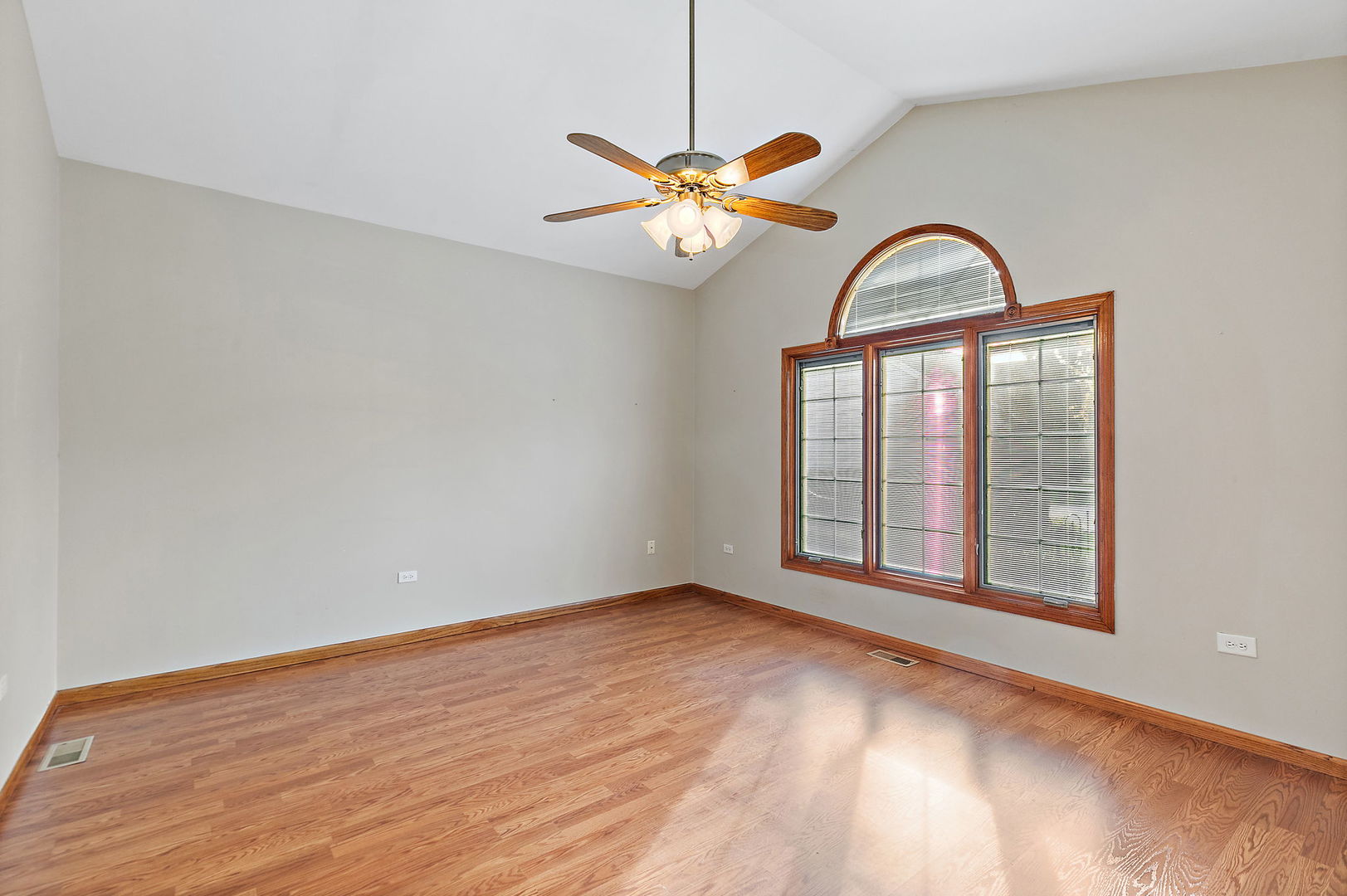 2101 Burnham Court Property Photo 12