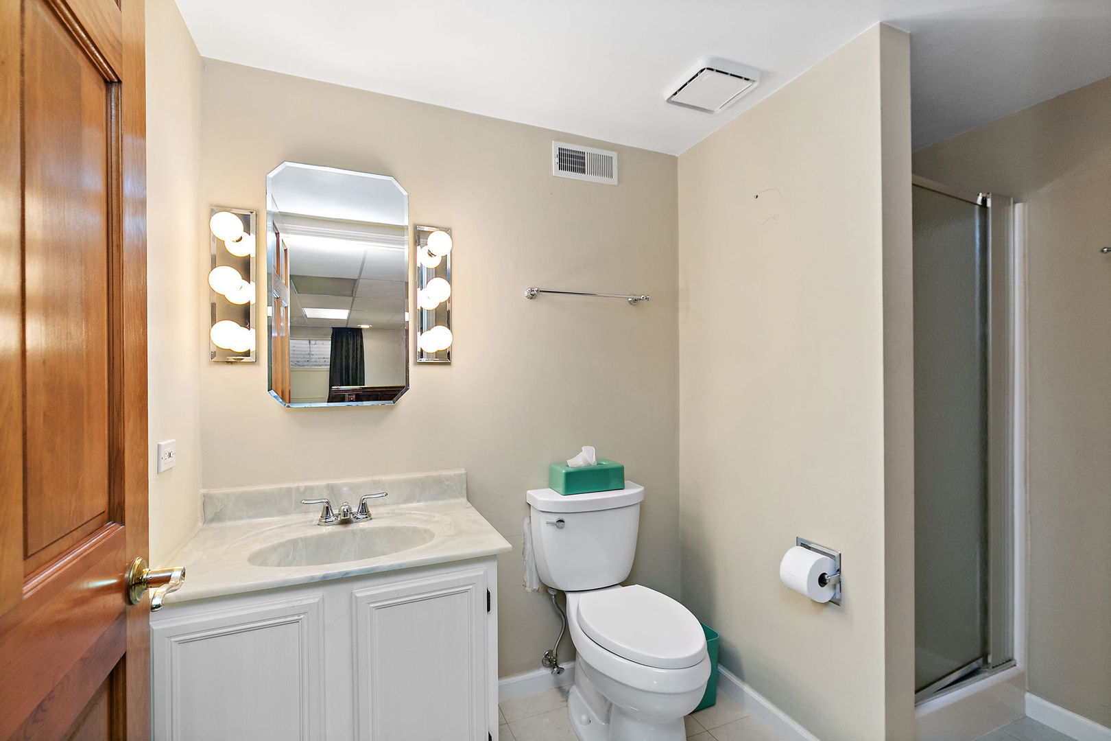 2101 Burnham Court Property Photo 26