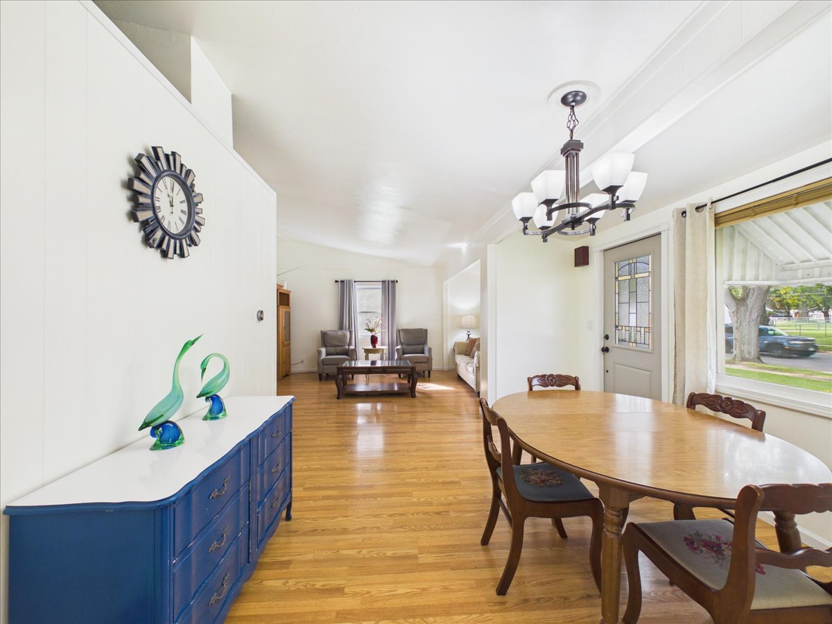 3819 Latham Street Property Photo 11