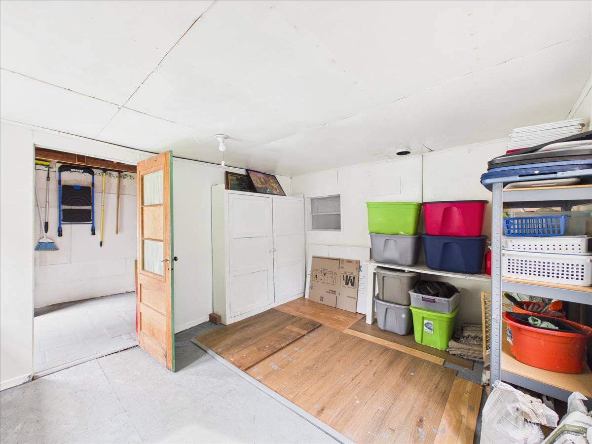 3819 Latham Street Property Photo 38