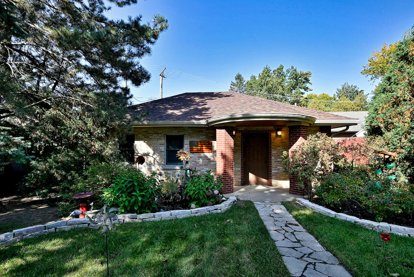 5842 N Nina Avenue Property Photo 41