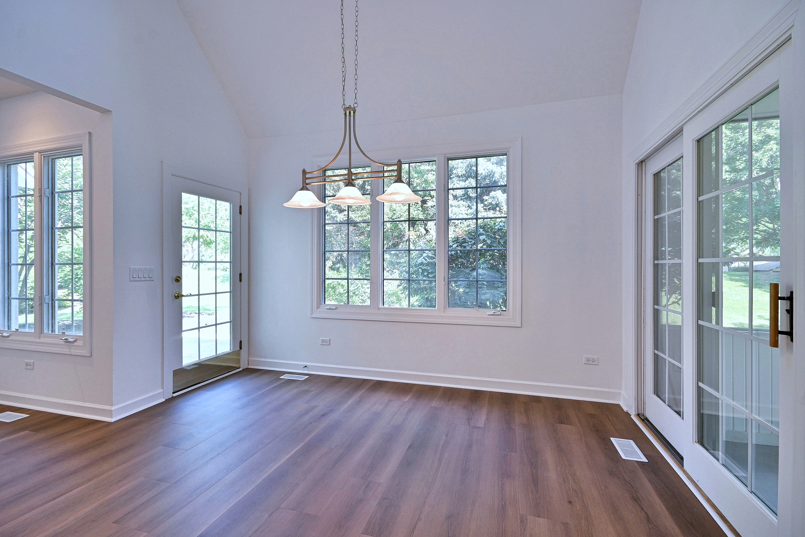 13635 Sharp Drive Property Photo 5