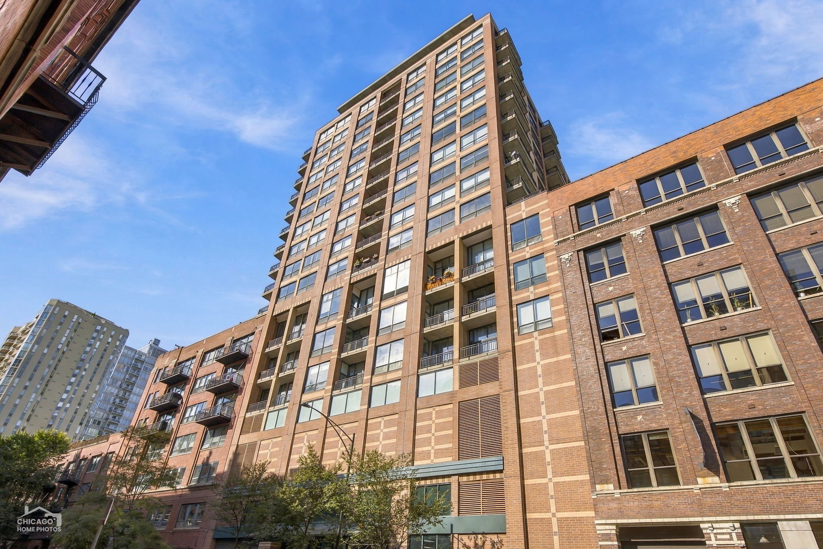 400 W Ontario Street 707 Property Photo 1