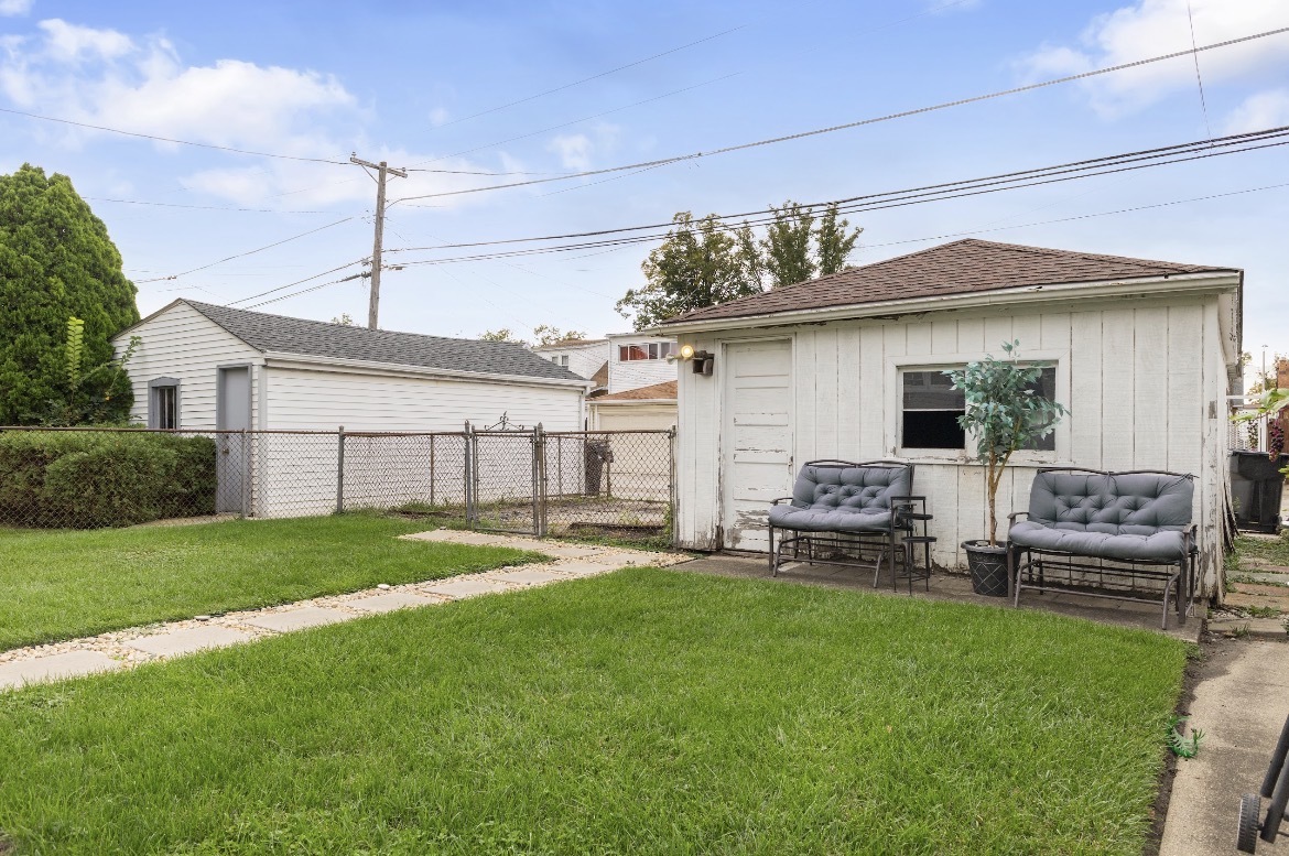 2020 S 18th Avenue Property Photo 13