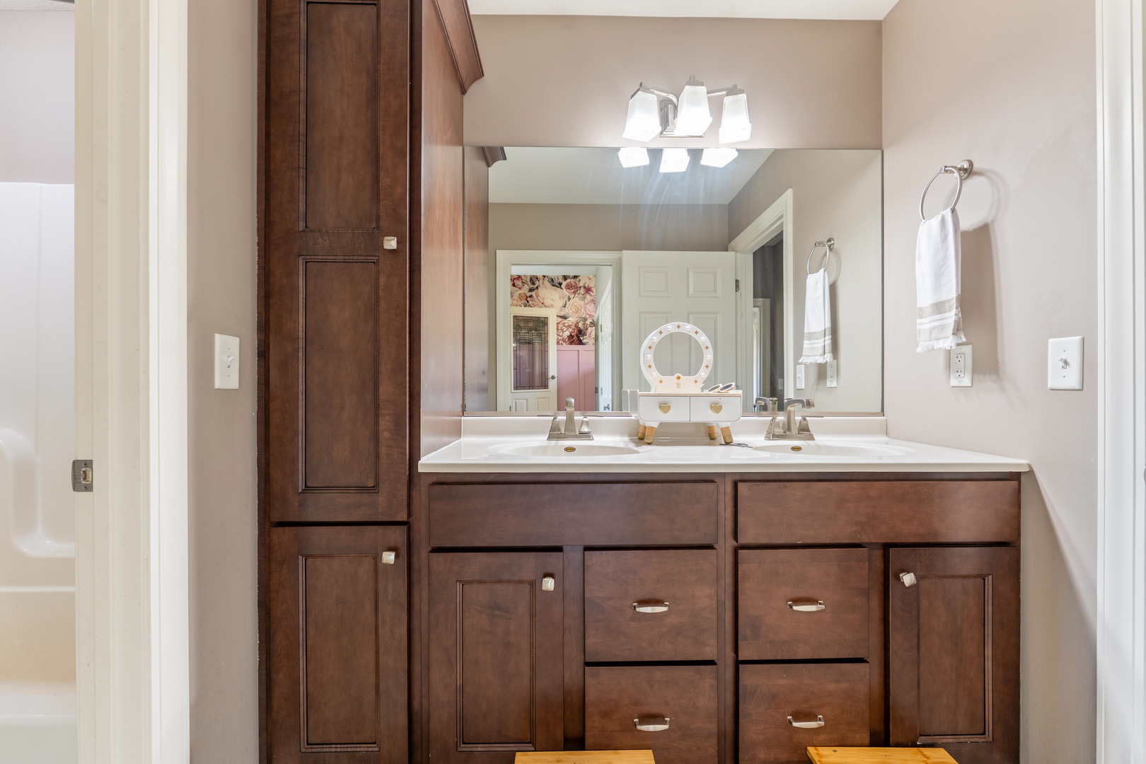 37 River Property Photo 18