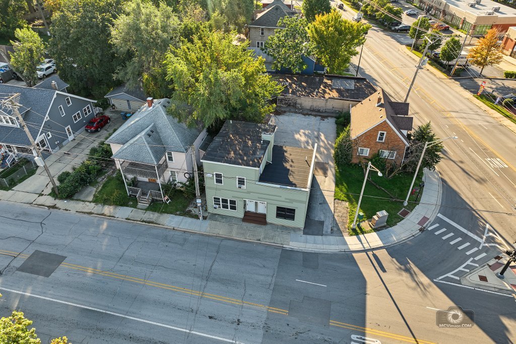 102 N Ohio Street Property Photo 2
