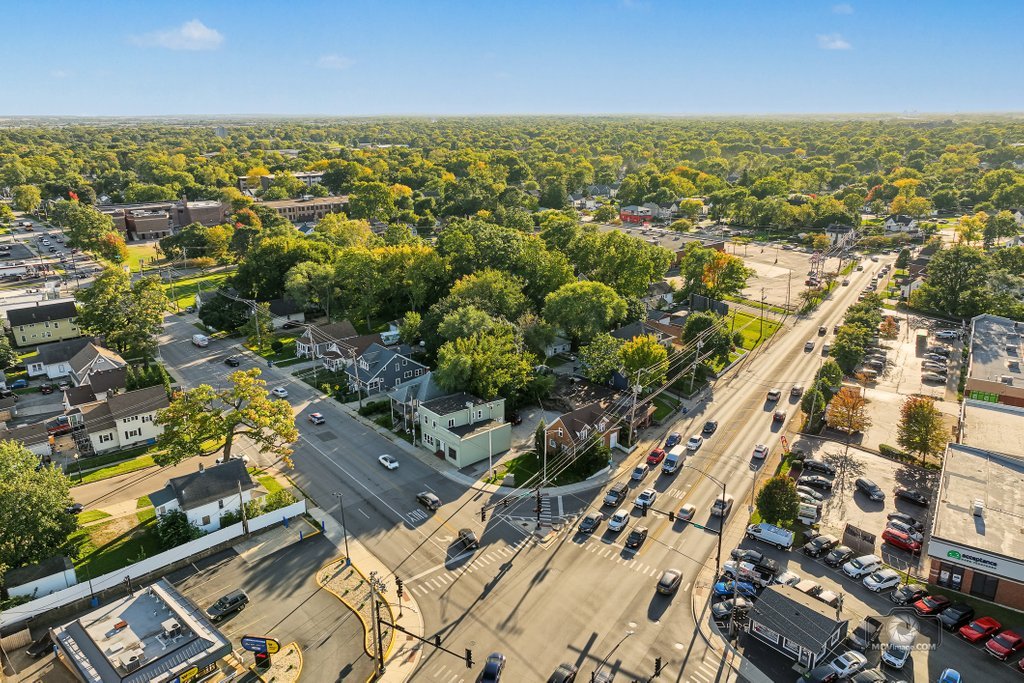 102 N Ohio Street Property Photo 4