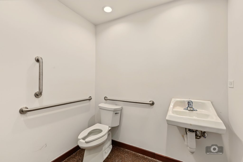 102 N Ohio Street Property Photo 20