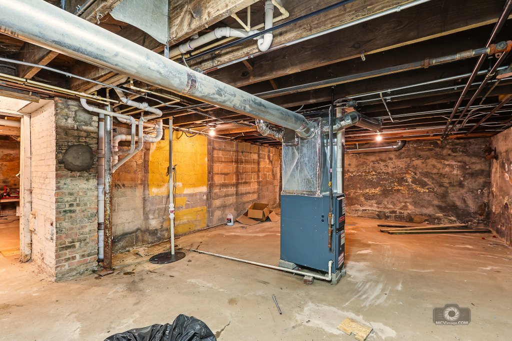 102 N Ohio Street Property Photo 23