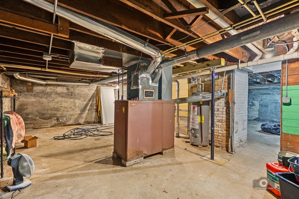 102 N Ohio Street Property Photo 24