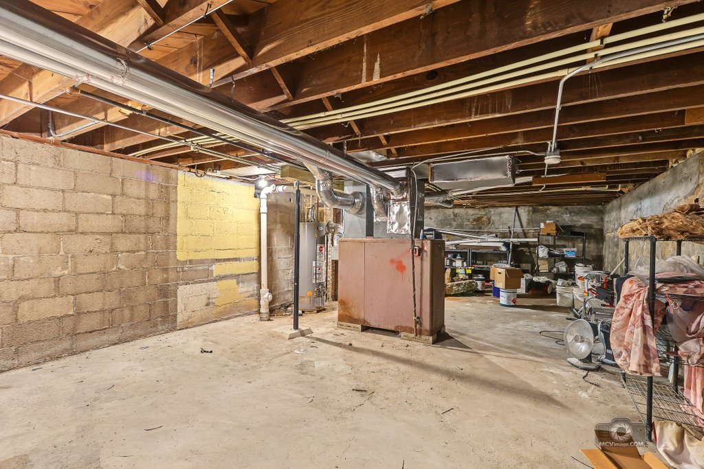 102 N Ohio Street Property Photo 25