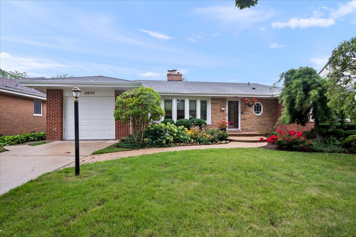 3805 W Jarlath Street Property Photo 1