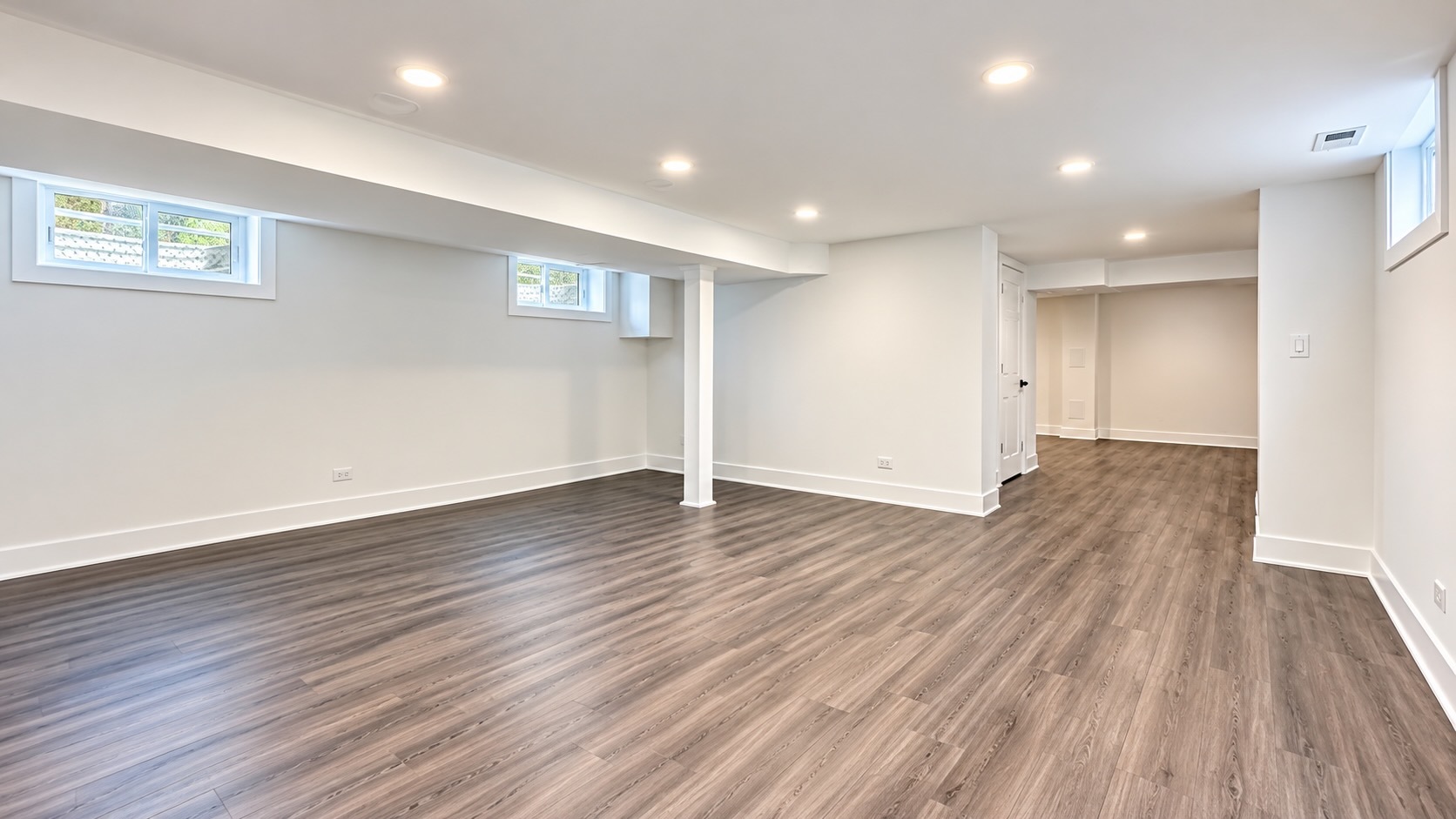5322 N Oak Park Avenue Property Photo 17