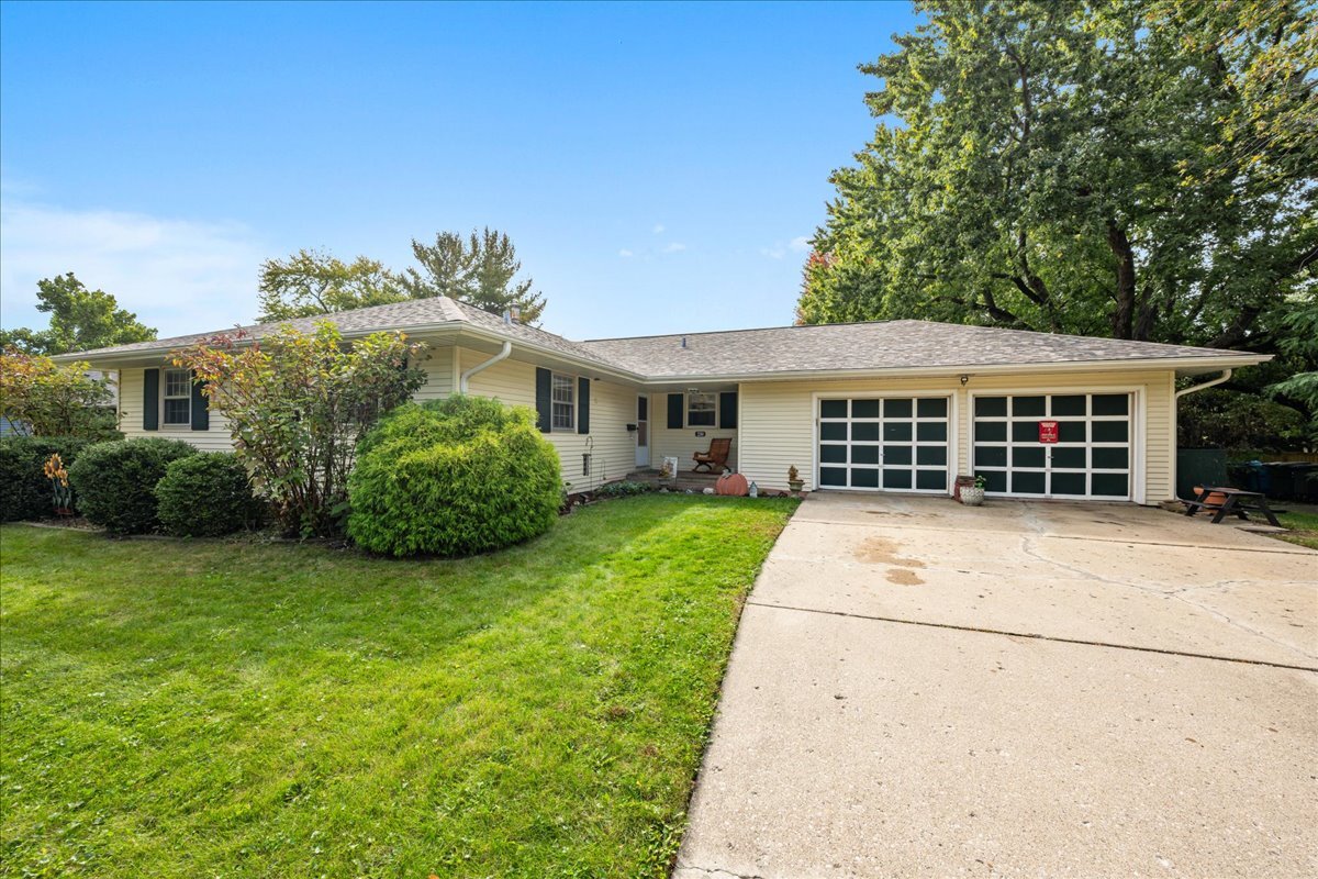 2260 Copley Street Property Photo 1