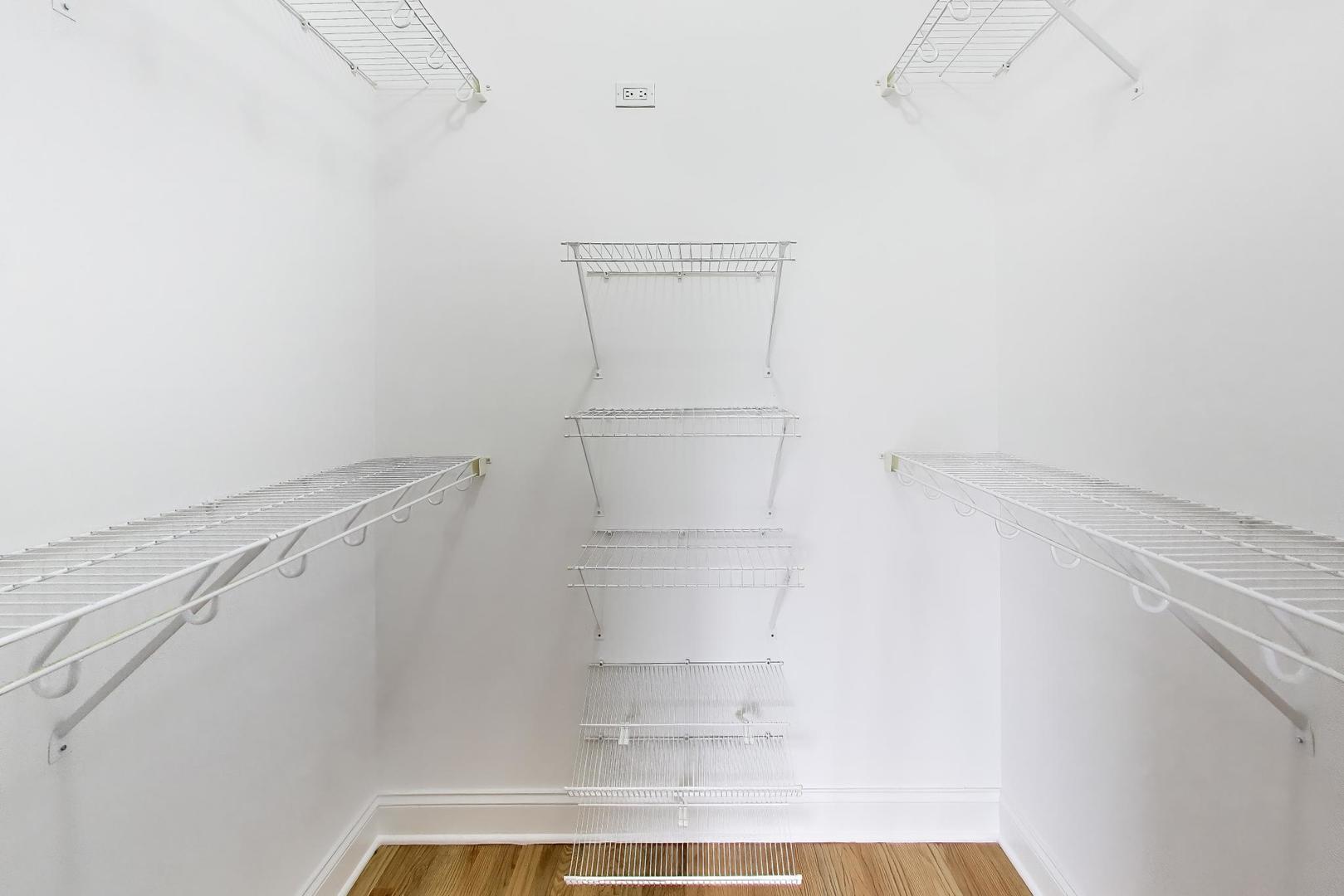 5055 N Clark Street 3s Property Photo 14