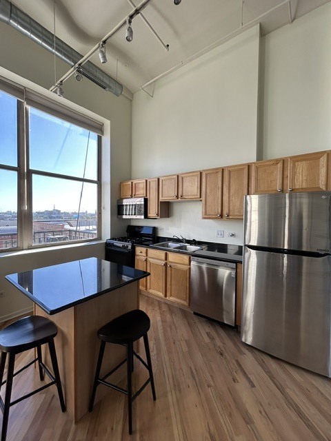 500 S Clinton Street 811 Property Photo 5