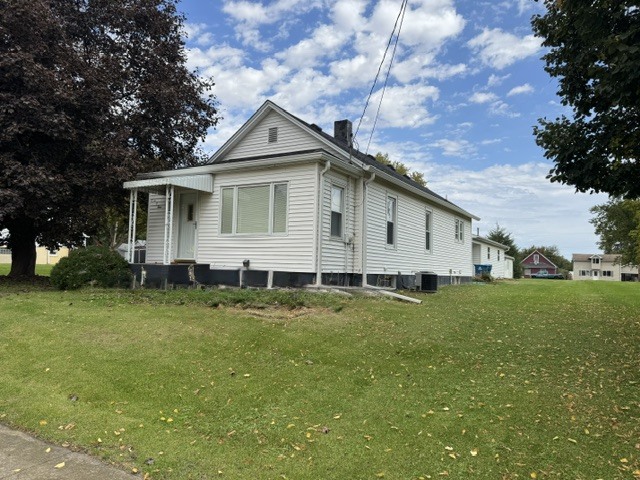 304 S Main Street Property Photo 1