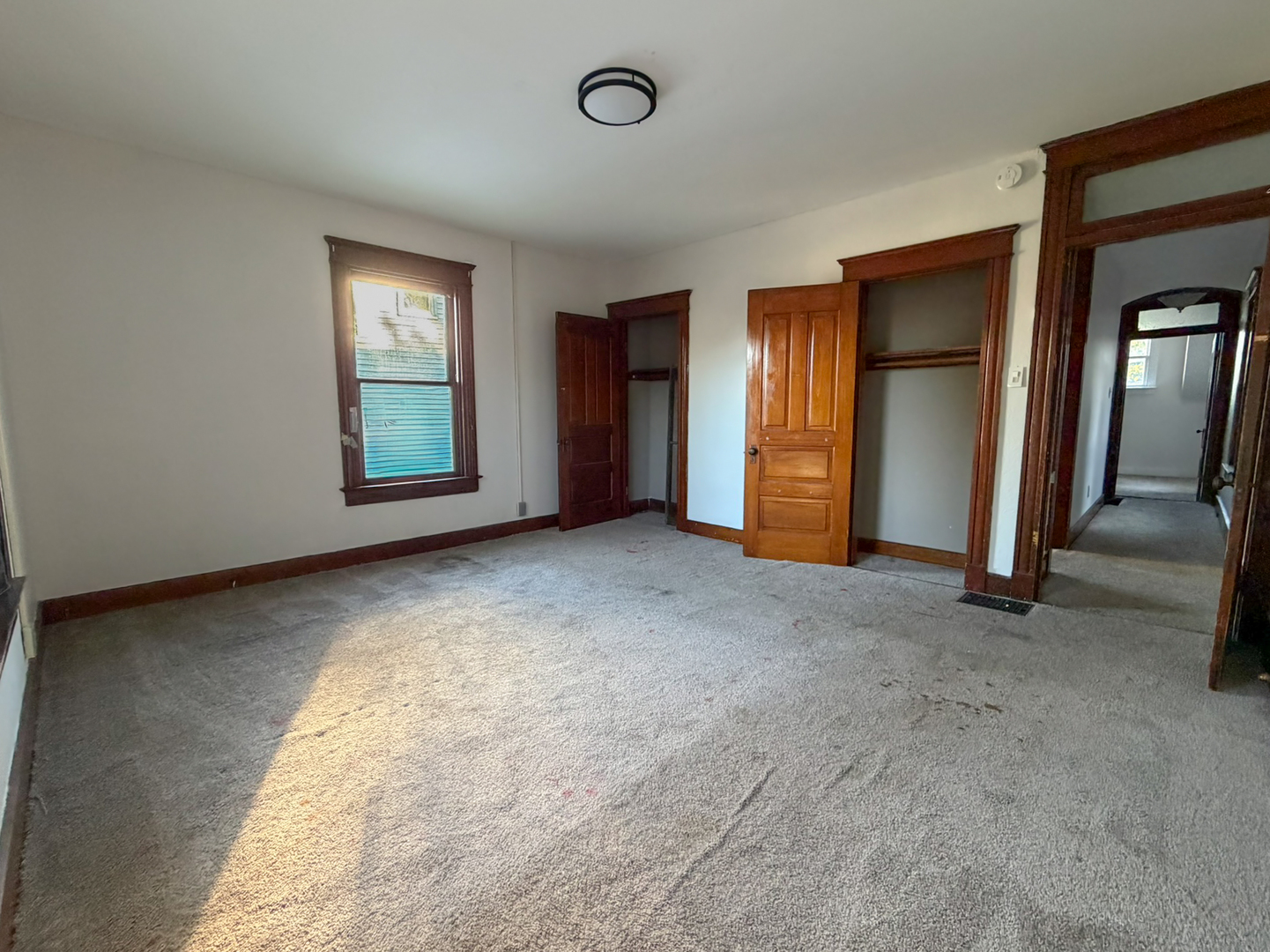 1412 Oak Street Property Photo 10