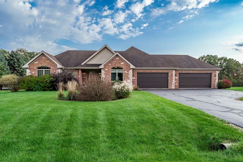 2223 Winding Creek Drive Property Photo 1
