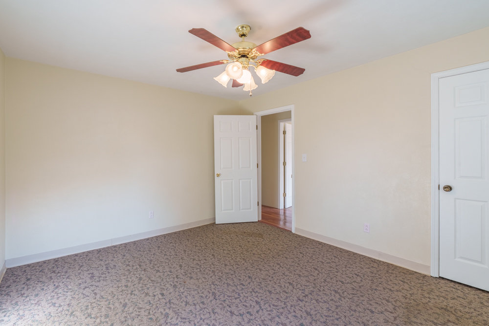 14927 E Clearview Road Property Photo 30