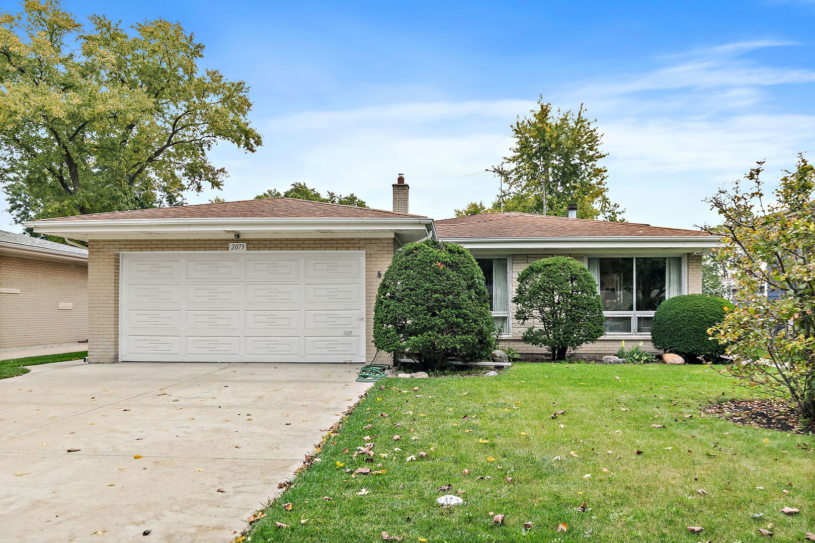 2073 Westview Drive Property Photo 1