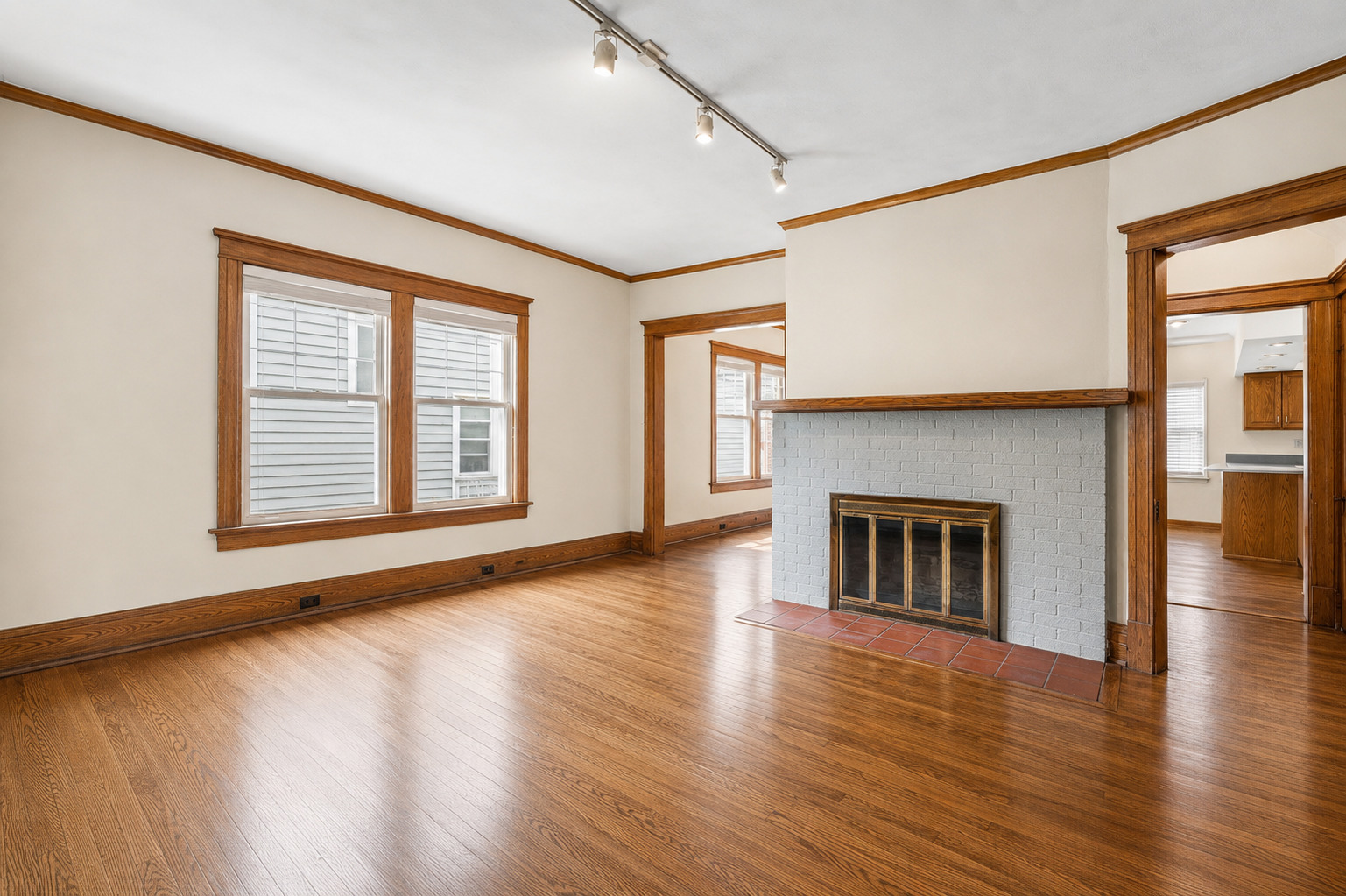 1538 Oakwood Avenue Property Photo 9