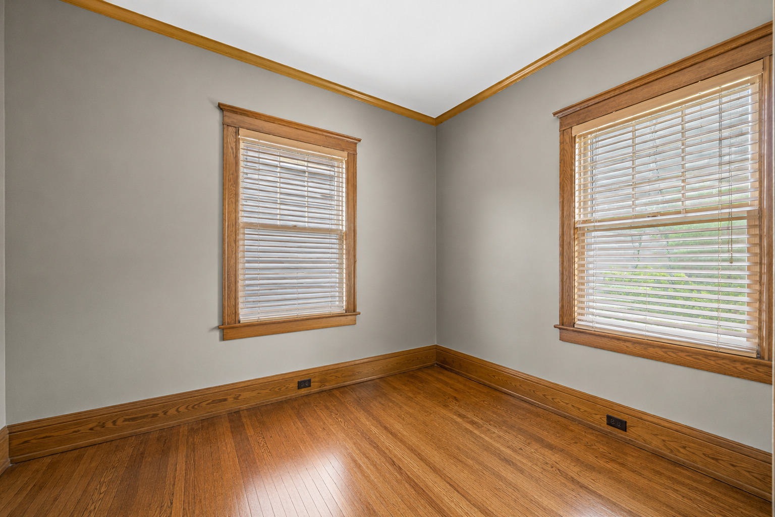1538 Oakwood Avenue Property Photo 13
