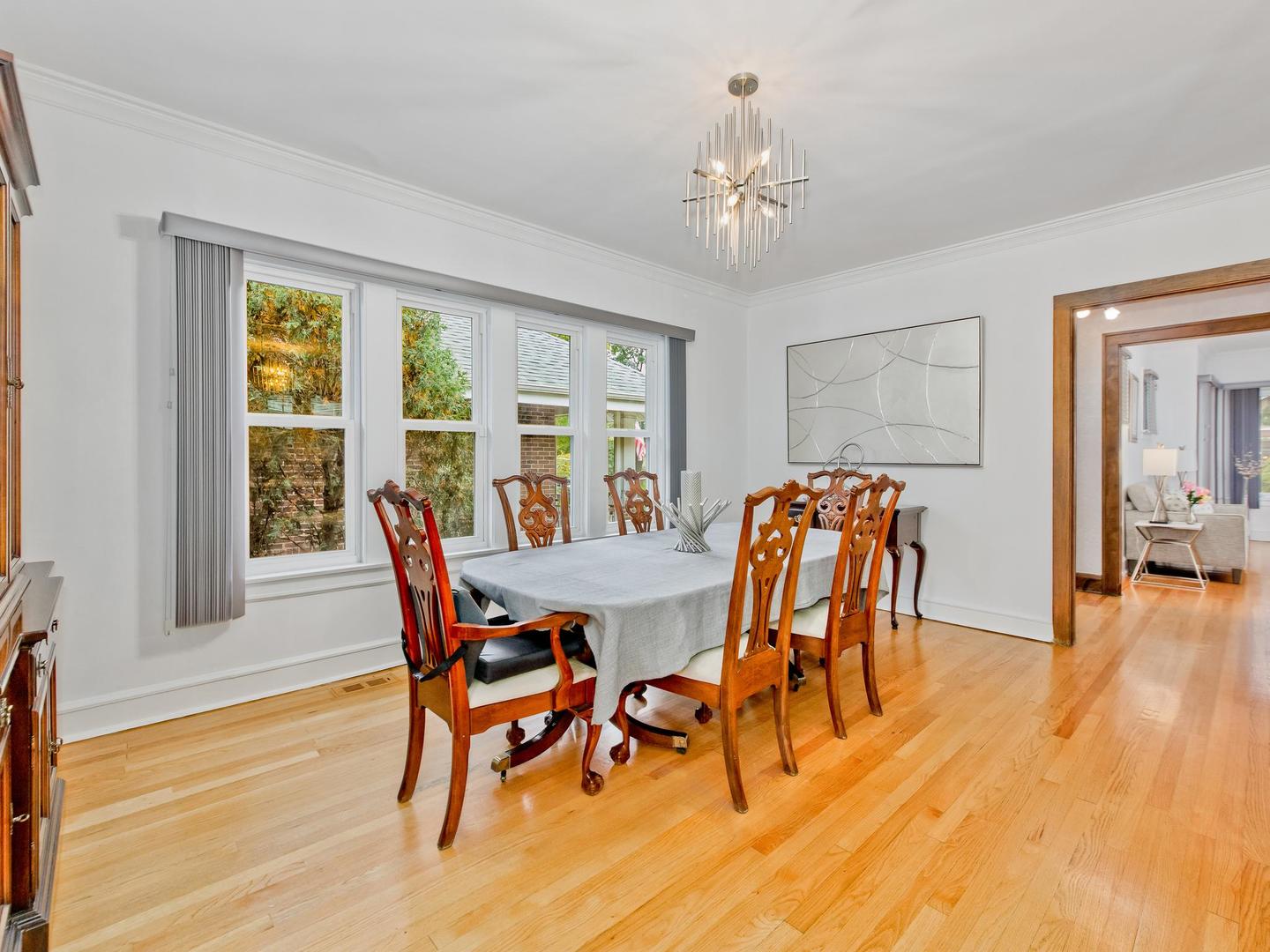 4137 N Lawler Avenue Property Photo 8
