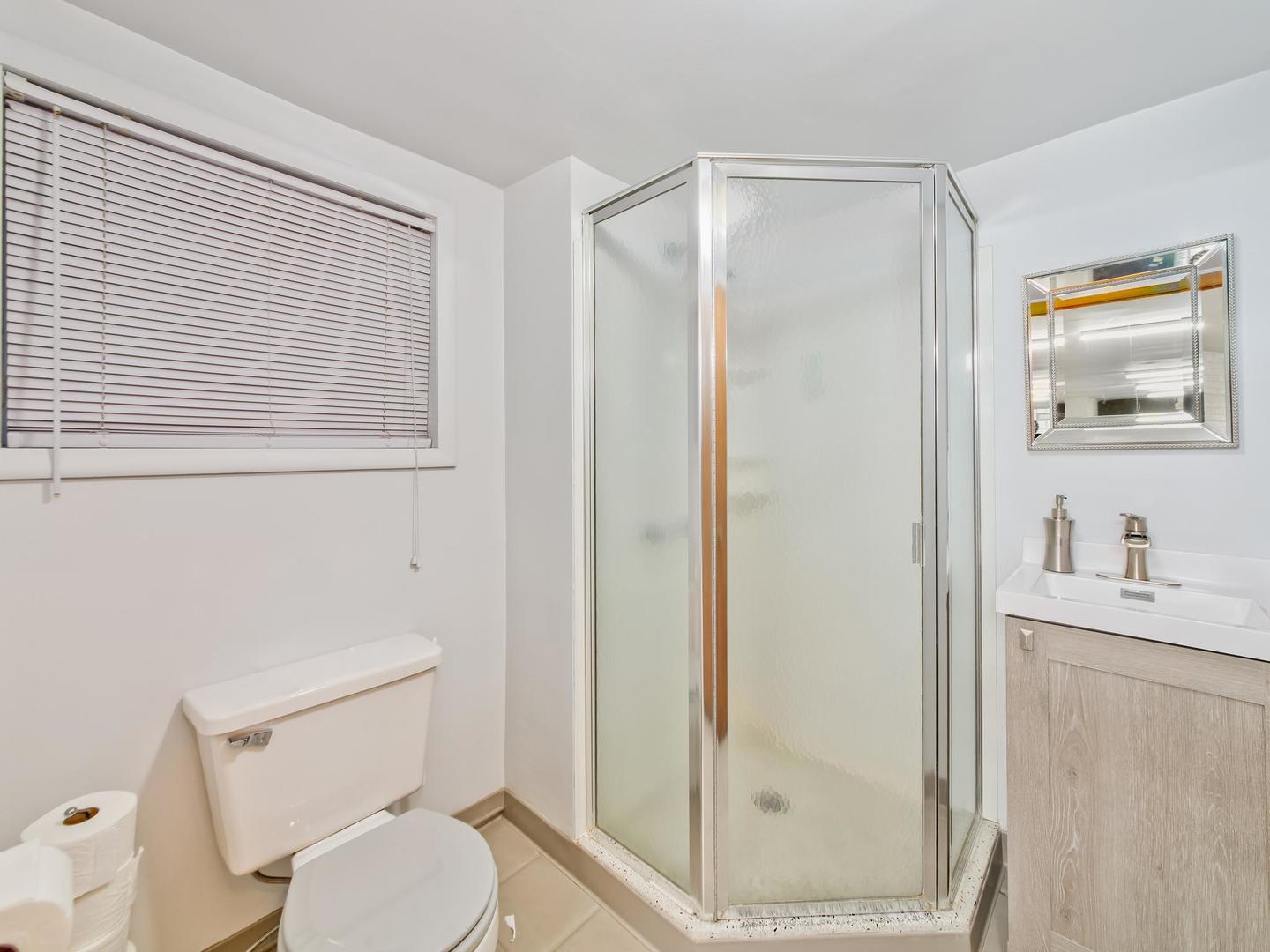 4137 N Lawler Avenue Property Photo 23