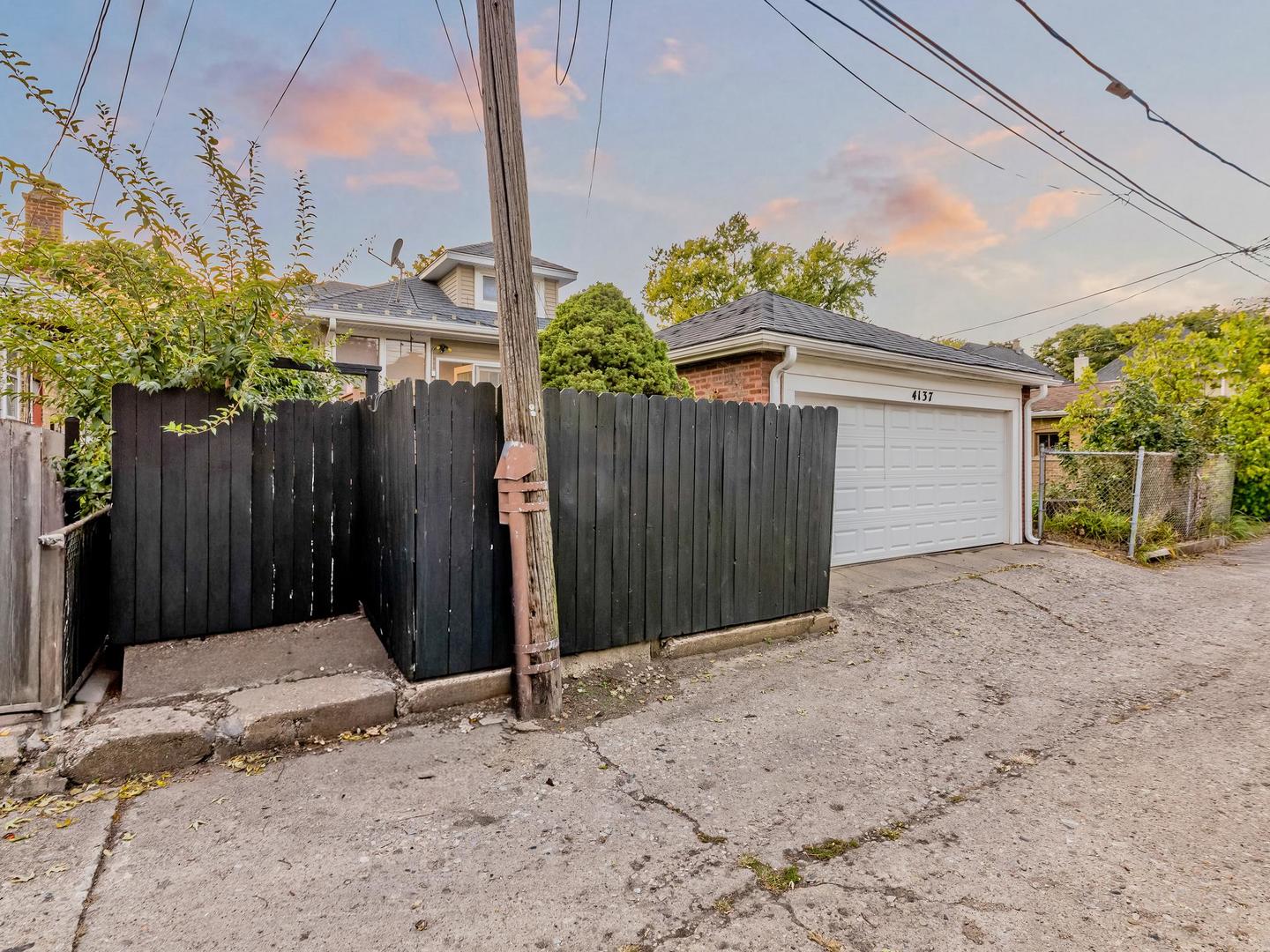 4137 N Lawler Avenue Property Photo 25