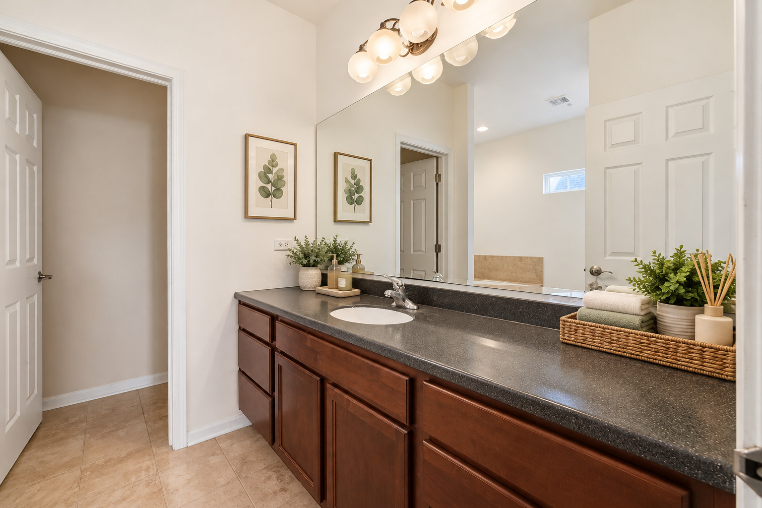21140 Coventry Circle Property Photo 15