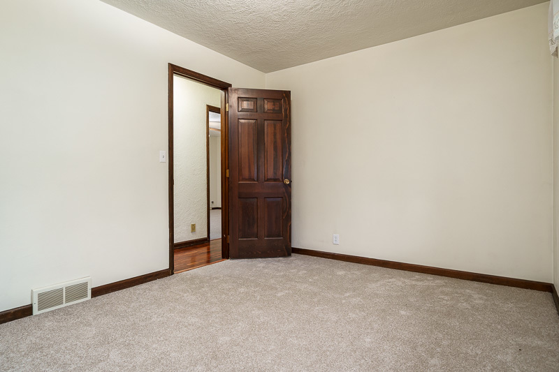 8024 Faraway Lane Property Photo 23