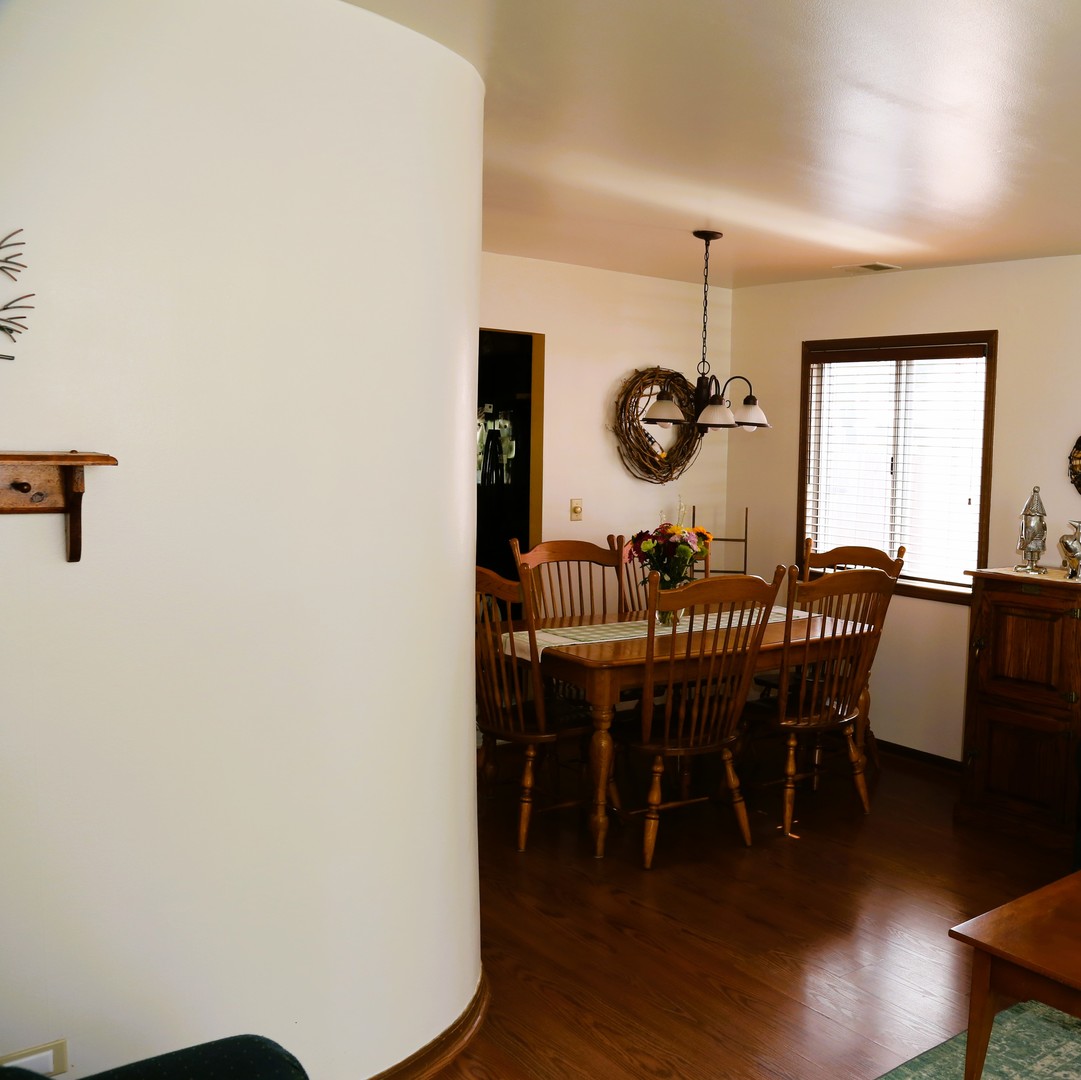 55 S Windsor Place Property Photo 10