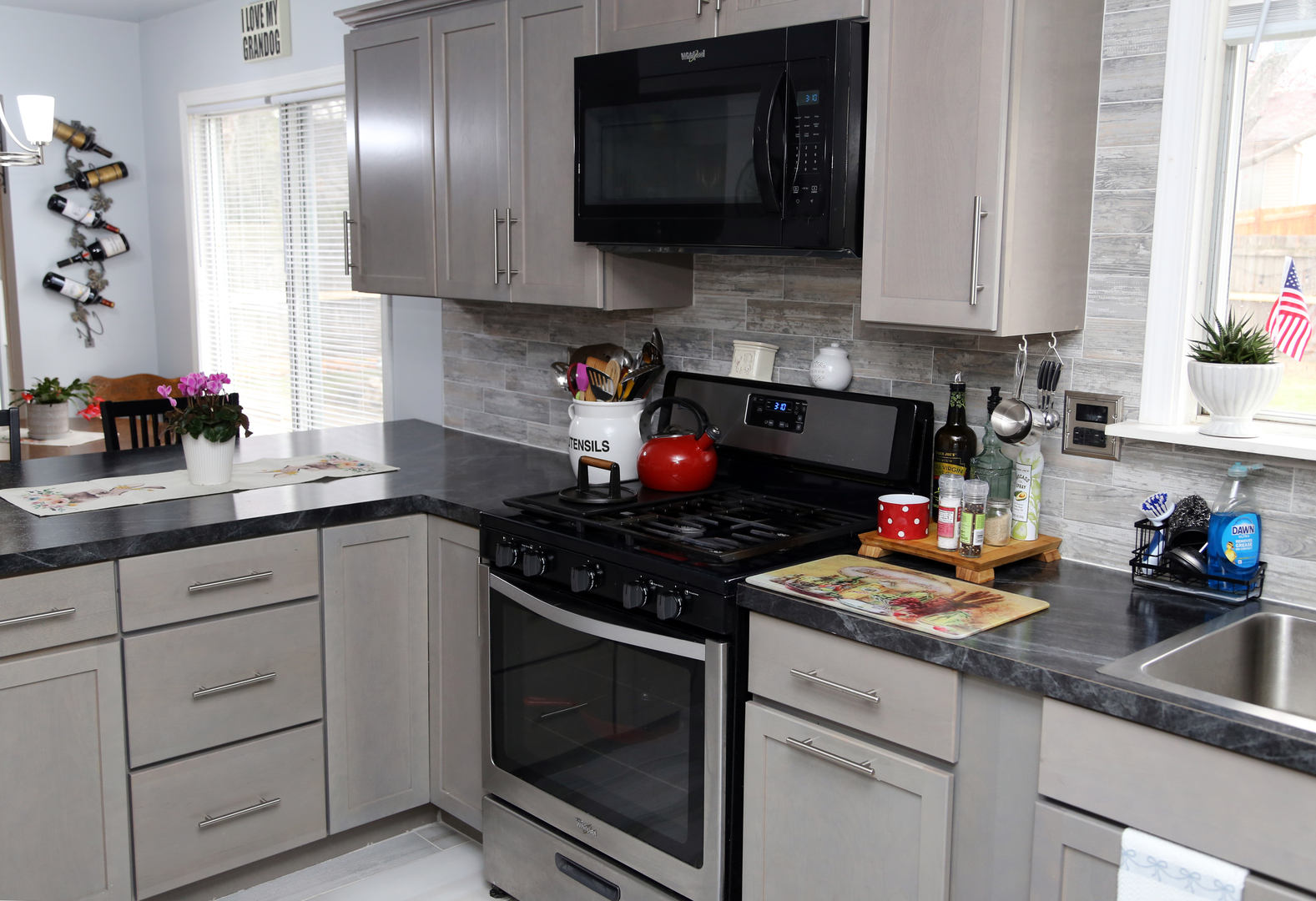 55 S Windsor Place Property Photo 13