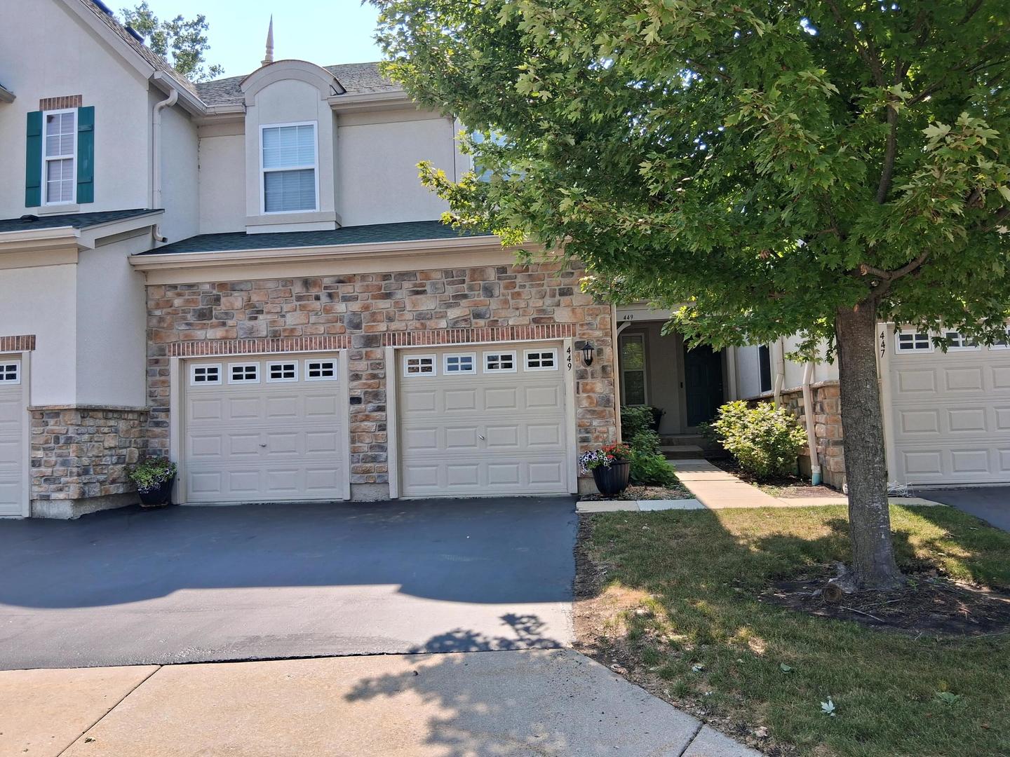 449 Bay Tree Circle Property Photo 2