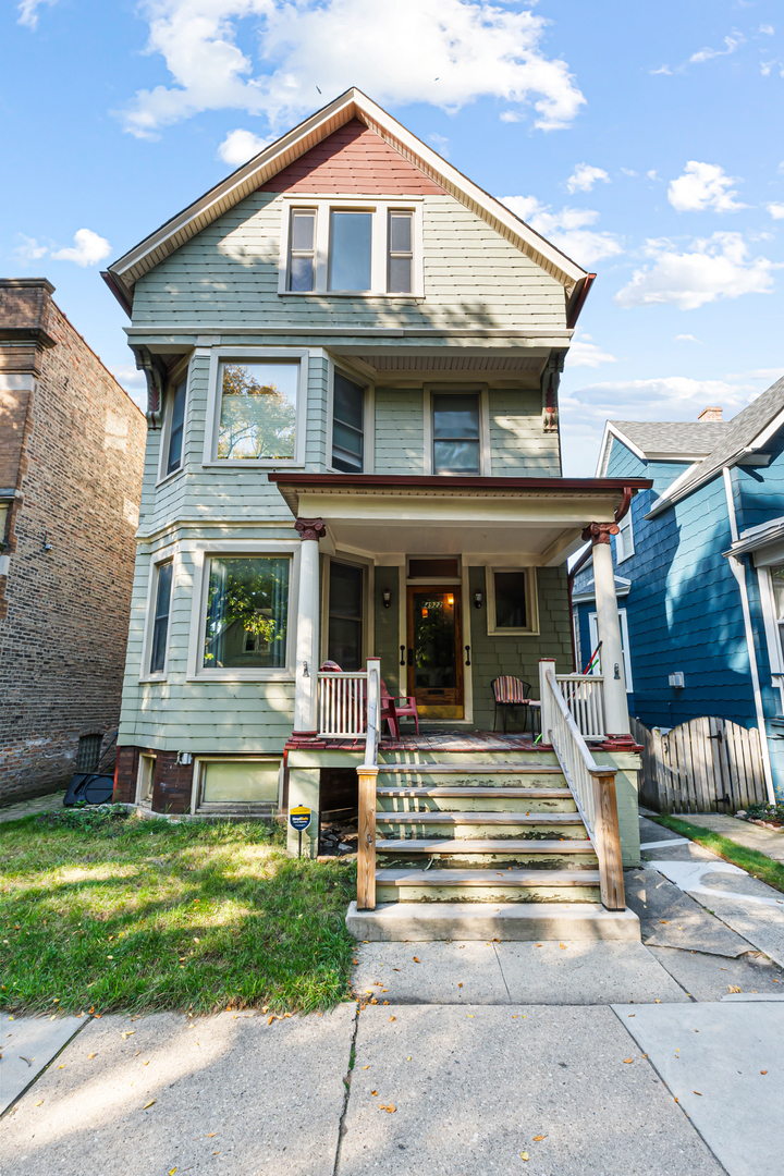 4922 N Hamilton Avenue Property Photo 1