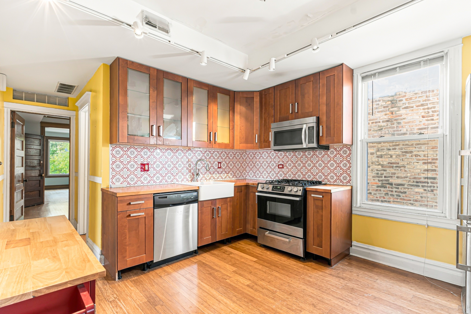 4922 N Hamilton Avenue Property Photo 17