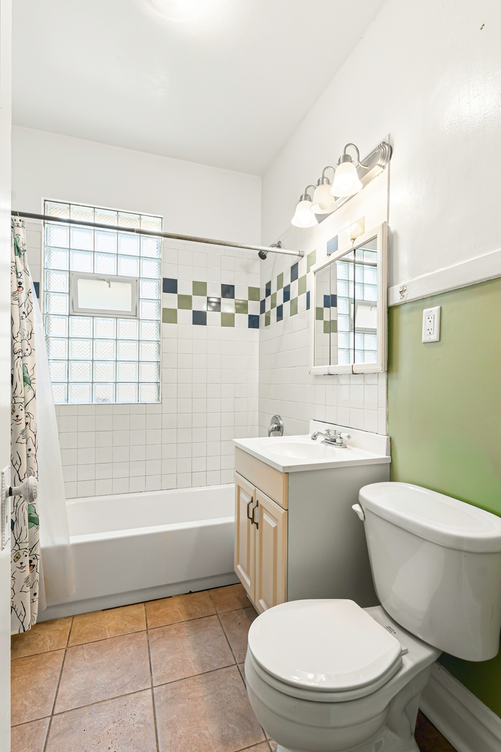 4922 N Hamilton Avenue Property Photo 18