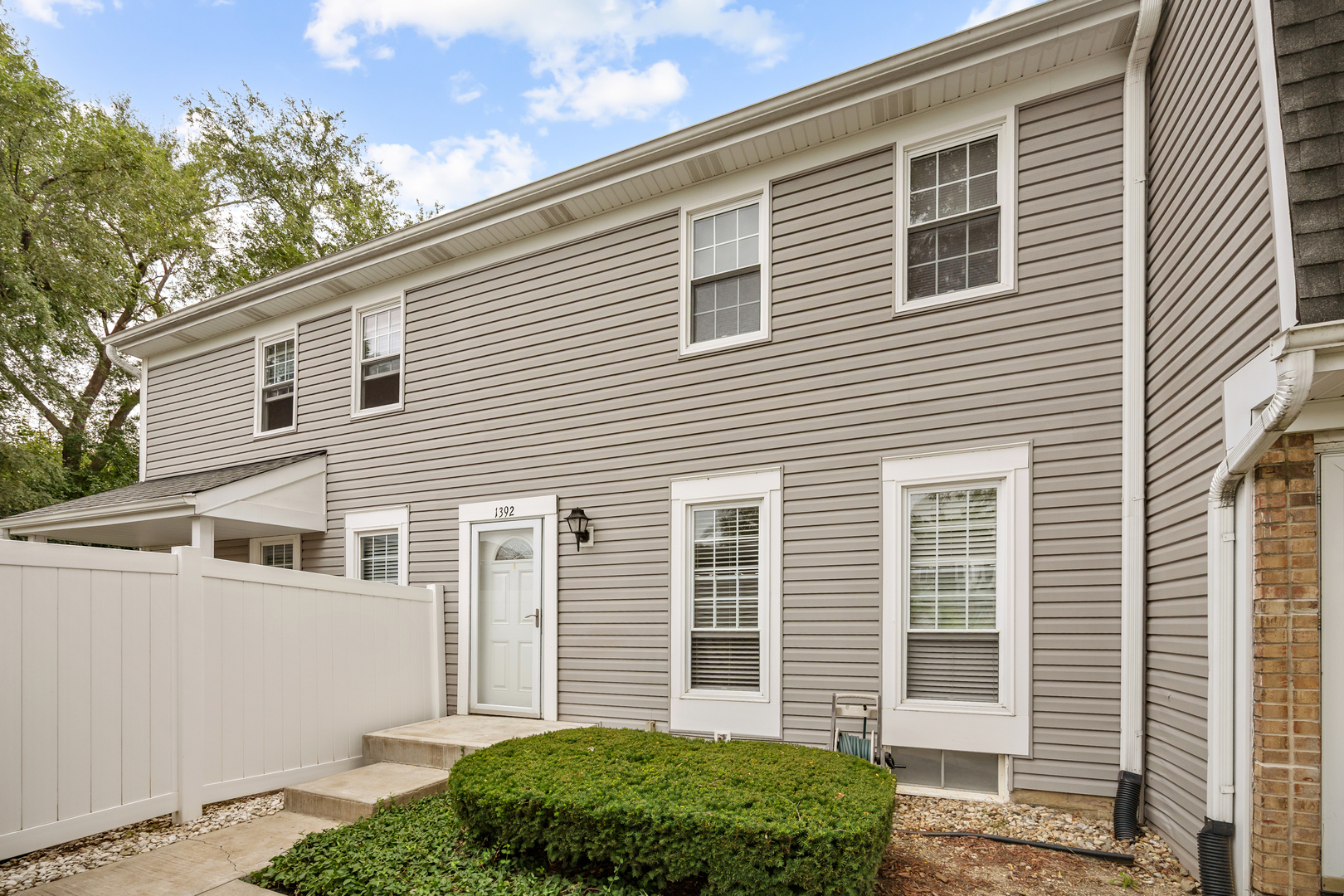 1392 Carriage Way Property Photo 1
