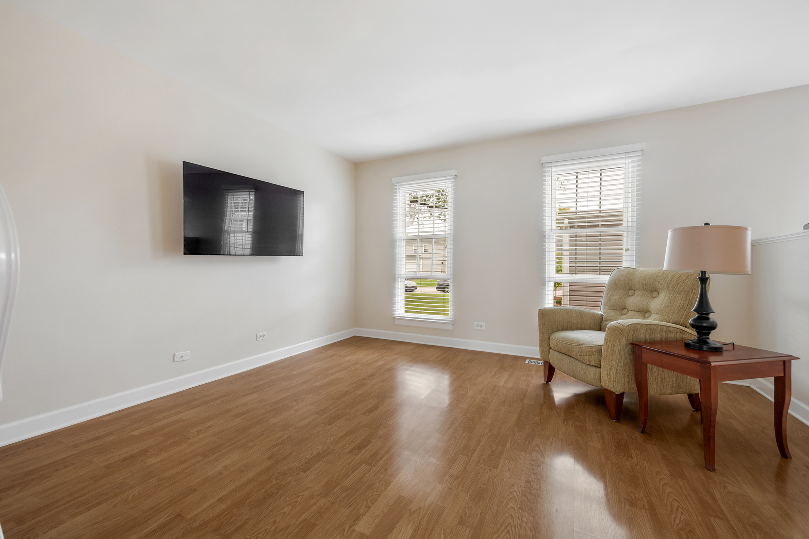 1392 Carriage Way Property Photo 7