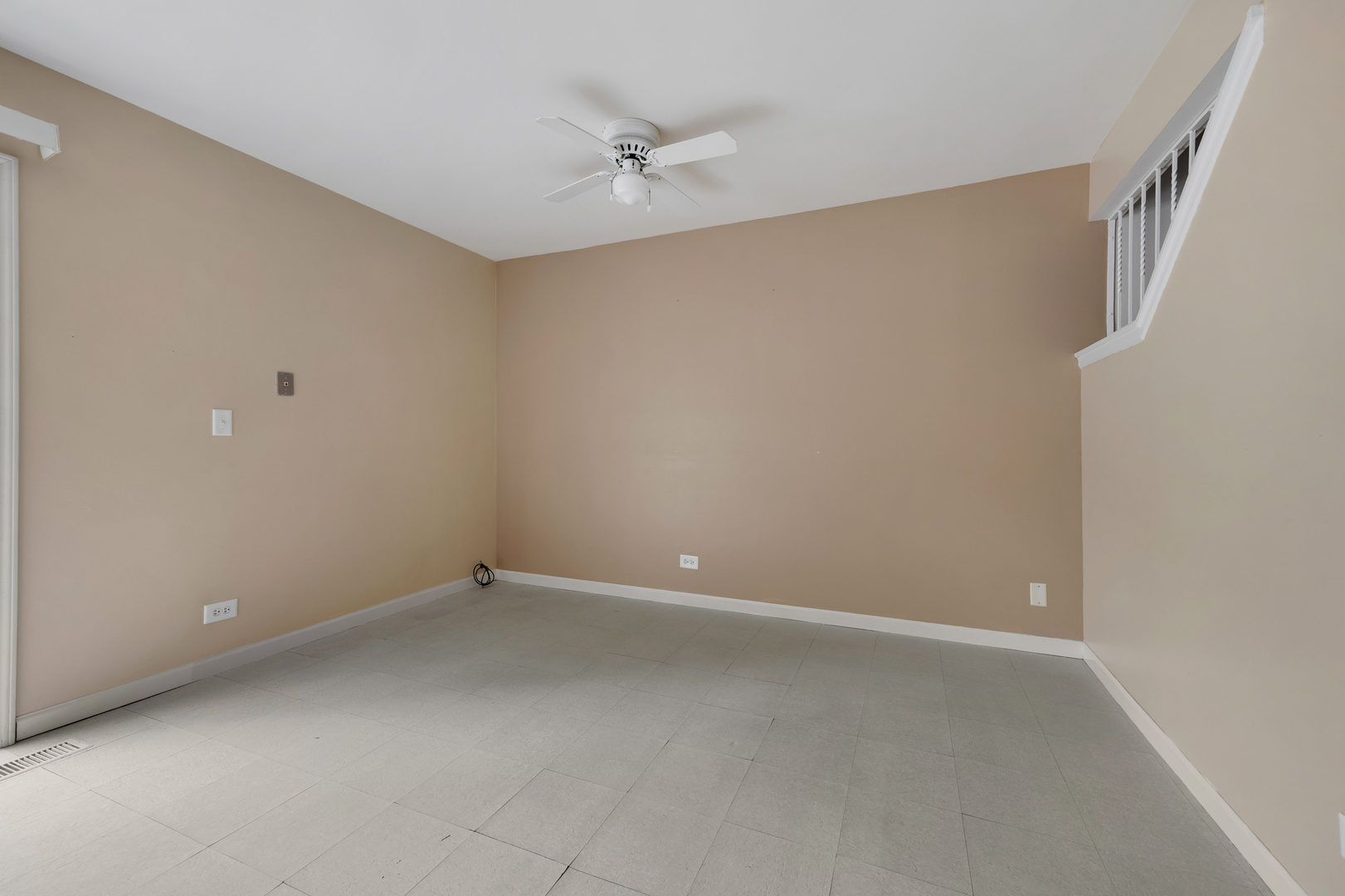 1392 Carriage Way Property Photo 12