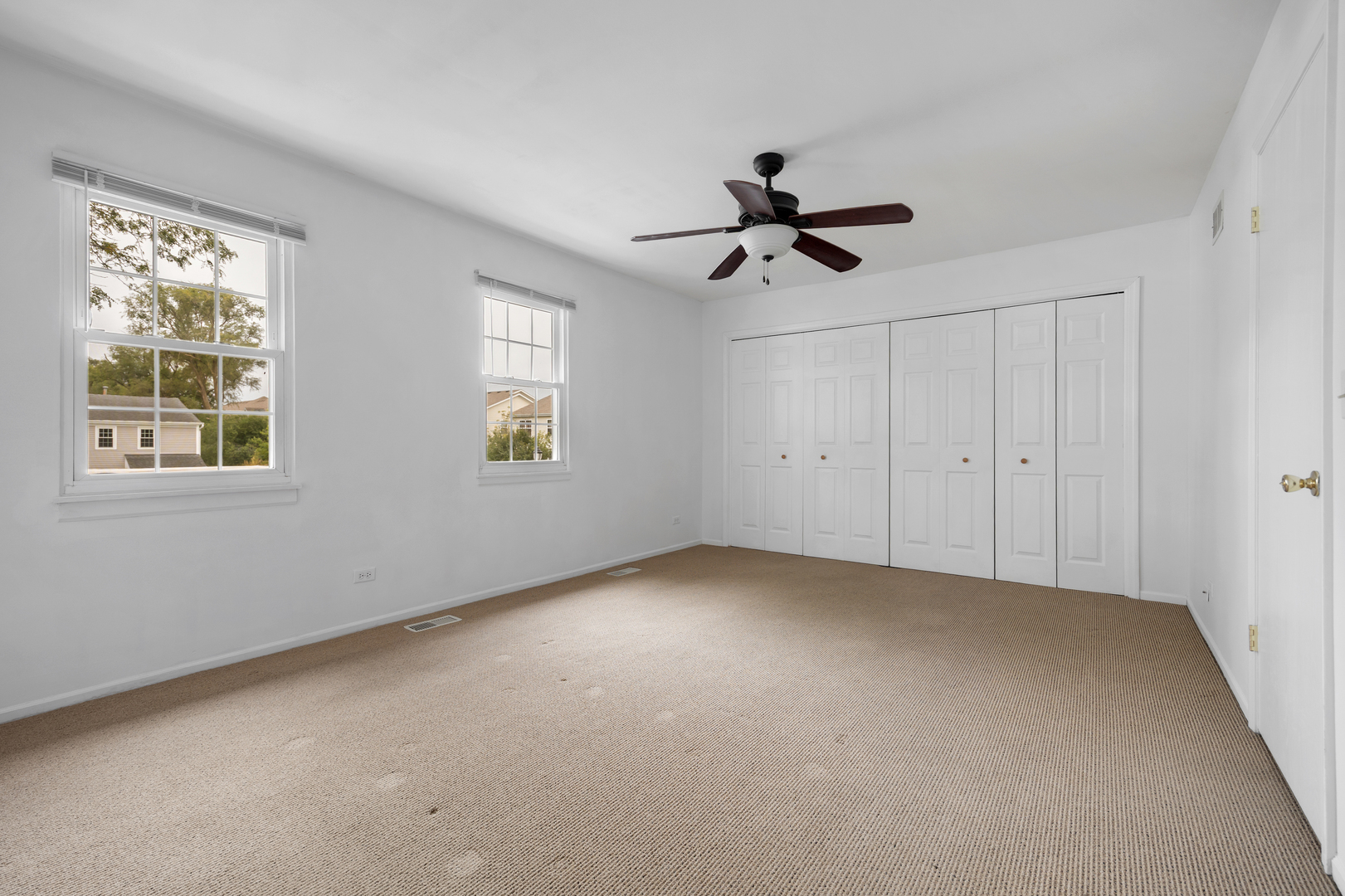 1392 Carriage Way Property Photo 16