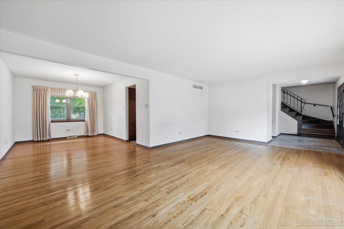 7008 Blackburn Avenue Property Photo 5