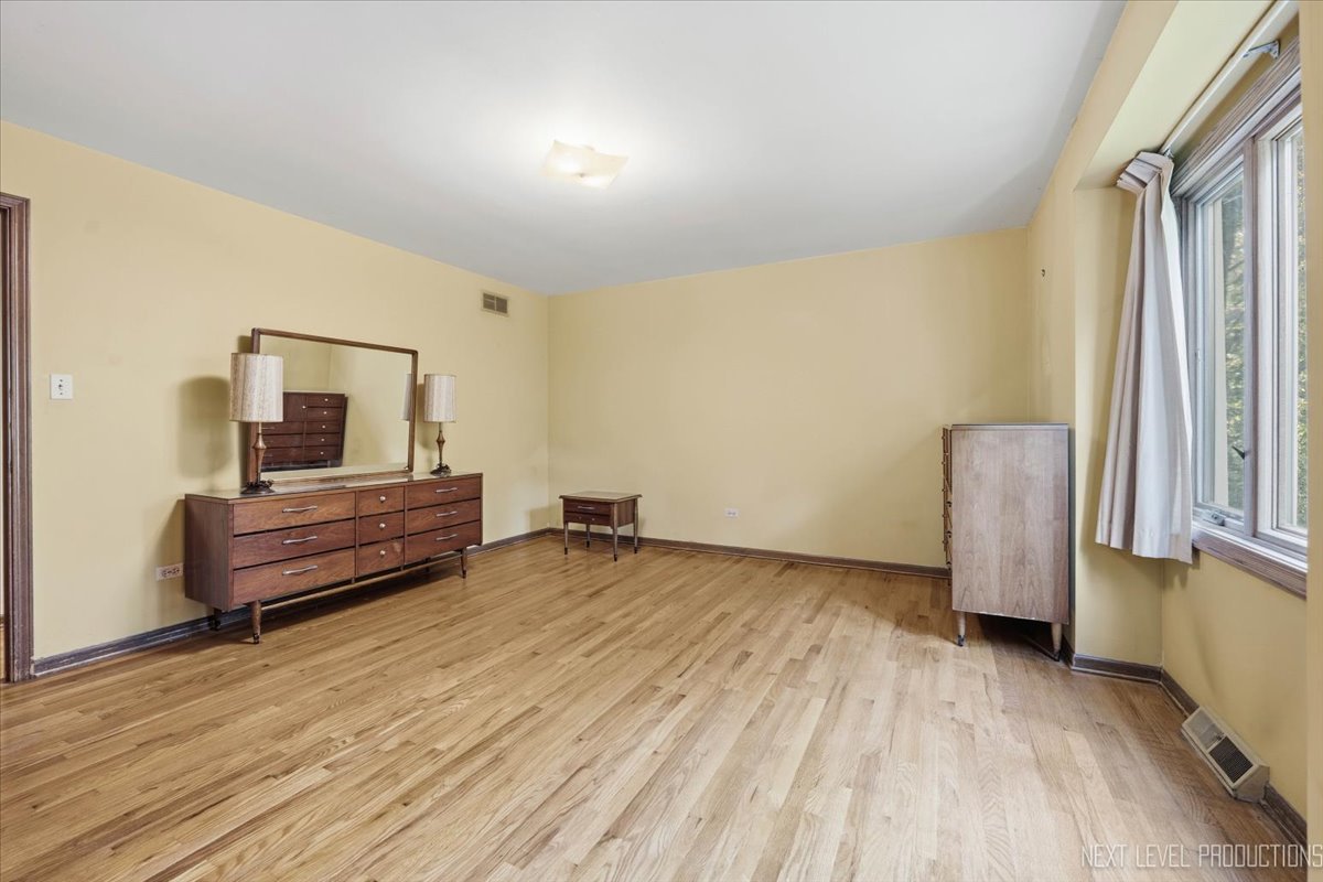 7008 Blackburn Avenue Property Photo 18