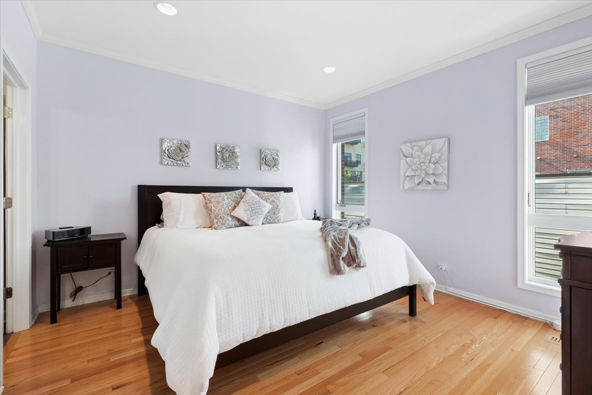 1742 W Diversey Parkway 3 Property Photo 17
